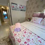 My White House Apartment *